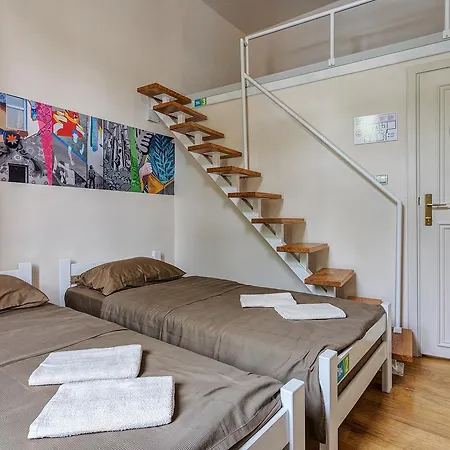 Booking Bnb 3* Belgrade