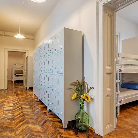 فندق مبيت وإفطار Booking Bnb بلغراد