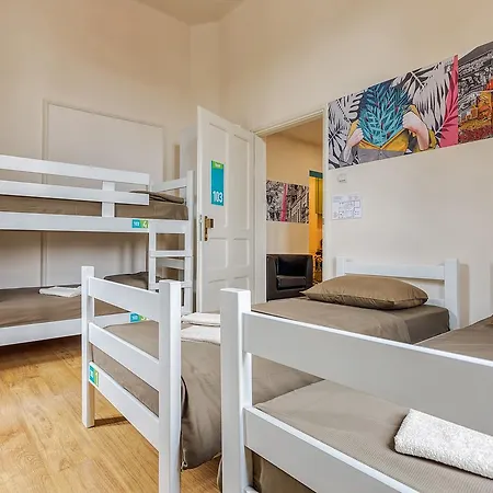 Hostel Booking Bnb Belgrad